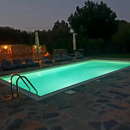 & Private Swimming Pool Country house *