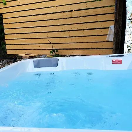 Country house & Private Swimming Pool Poros Town