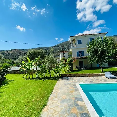 & Private Swimming Pool Poros Town