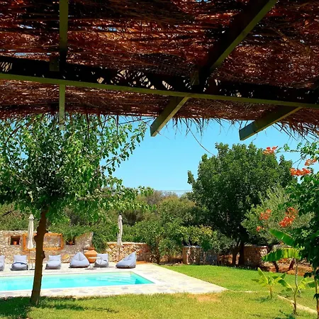 & Private Swimming Pool Country house *