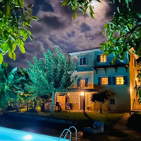 & Private Swimming Pool